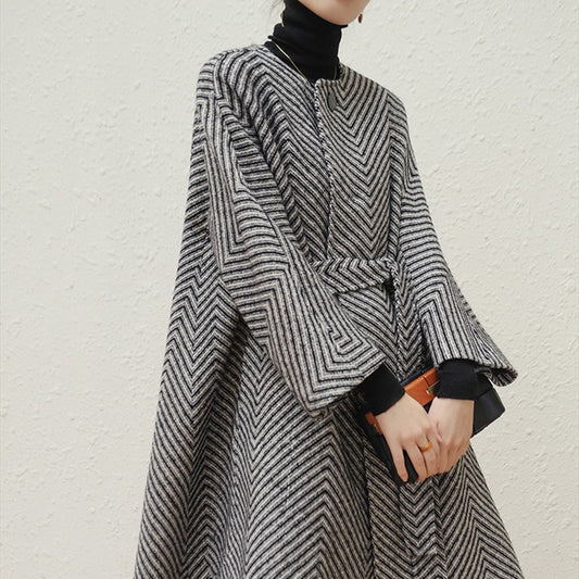 Wool Two-color Herringbone Crewneck Wide Sleeve Belt Design A Swing Silhouette Mid-length Coat